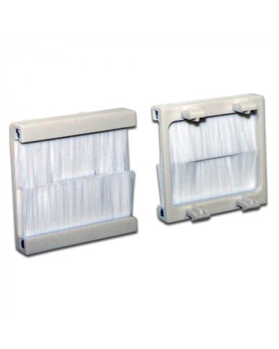 Вставка с черным щеточным вводом, 45х45 LANMASTER (LAN-SIP-23BR-BK) в Королеве Коннекторы ВО Pintop.ru