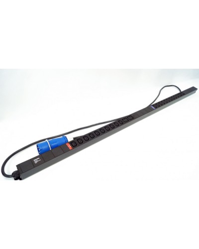 Блок розеток, вертикальный черн Hyperline (SHE-20IEC-4BIEC-32-3PVB) в Королеве Блоки розеток Pintop.ru