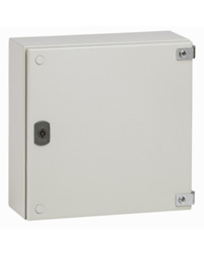 Промышленная коробка Atlantic металлическая квадратная IP66 IK10 300x300x120 мм RAL 7035 Legrand 035608 в Королеве Щиты электрические Pintop.ru