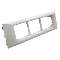 Суппорт для 3 розеток 45х45 или 6 модулей 22.5х45 для кабель-канала серии ARC-LAN Экопласт 573916